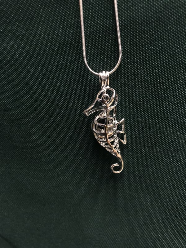 Seahorse necklace - Jewelry